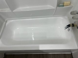 Reglazed fixture — like new after refinishing